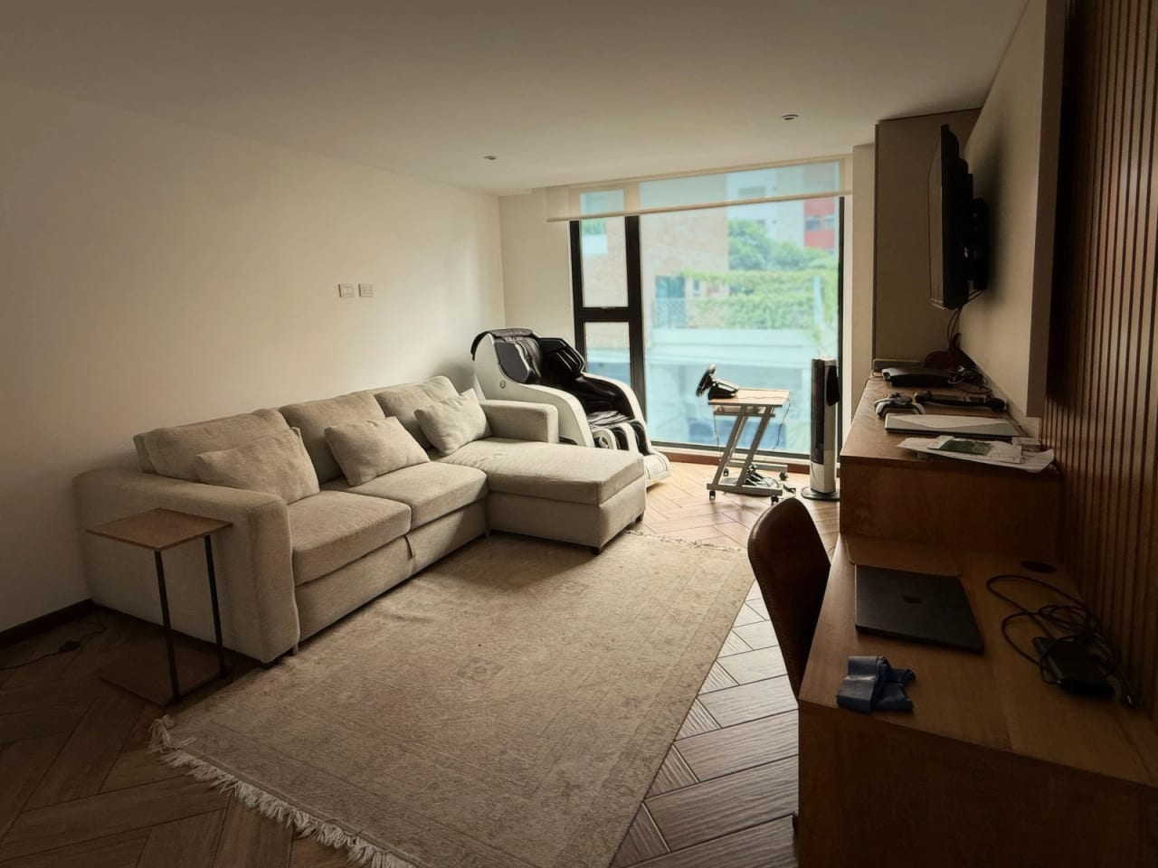 Apartamento grande Naori Zona 10 ALQUILER — Apartamento en Alquiler en Naori, Zona 10, Guatemala, Ciudad — foto 6 de 14