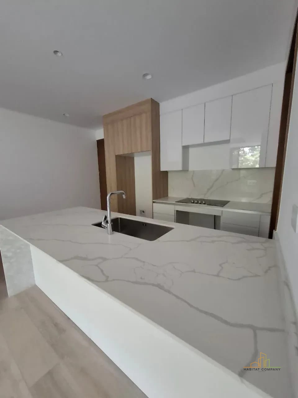 Apartamentos Alquiler Zona 10 - Apartamento Renta FERRÉ DIEZ ZONA 10 — Apartamento en Alquiler en Ferré Diez, Zona 10, Guatemala, Ciudad — foto 1 de 4