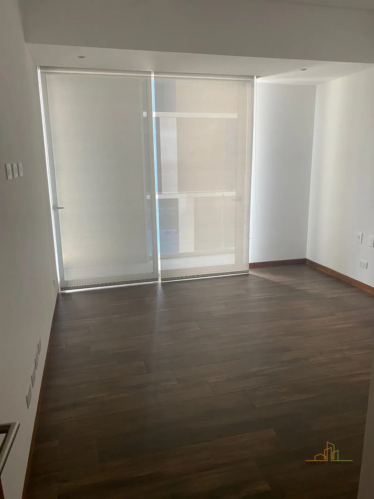 AVIA ZONA 10 - SALA-COMEDOR — **AVIA - Apartamentos en Renta zona 10 de 68 M2 / 1 Dormitorio /68M2** — Apartamento en Alquiler en Avia, Zona 10, Guatemala, Ciudad — foto 3 de 5