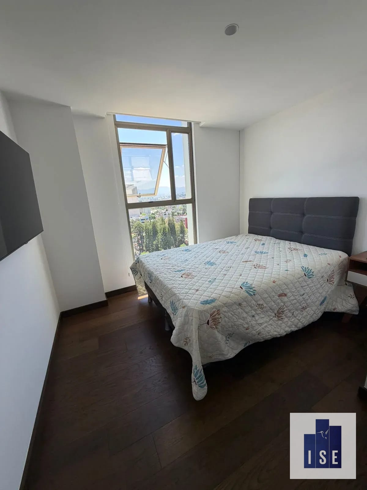 Apartamento en alquiler Edificio Atarah Z.10 — Apartamento en Alquiler en Atarah, Zona 10, Guatemala, Ciudad — foto 11 de 13