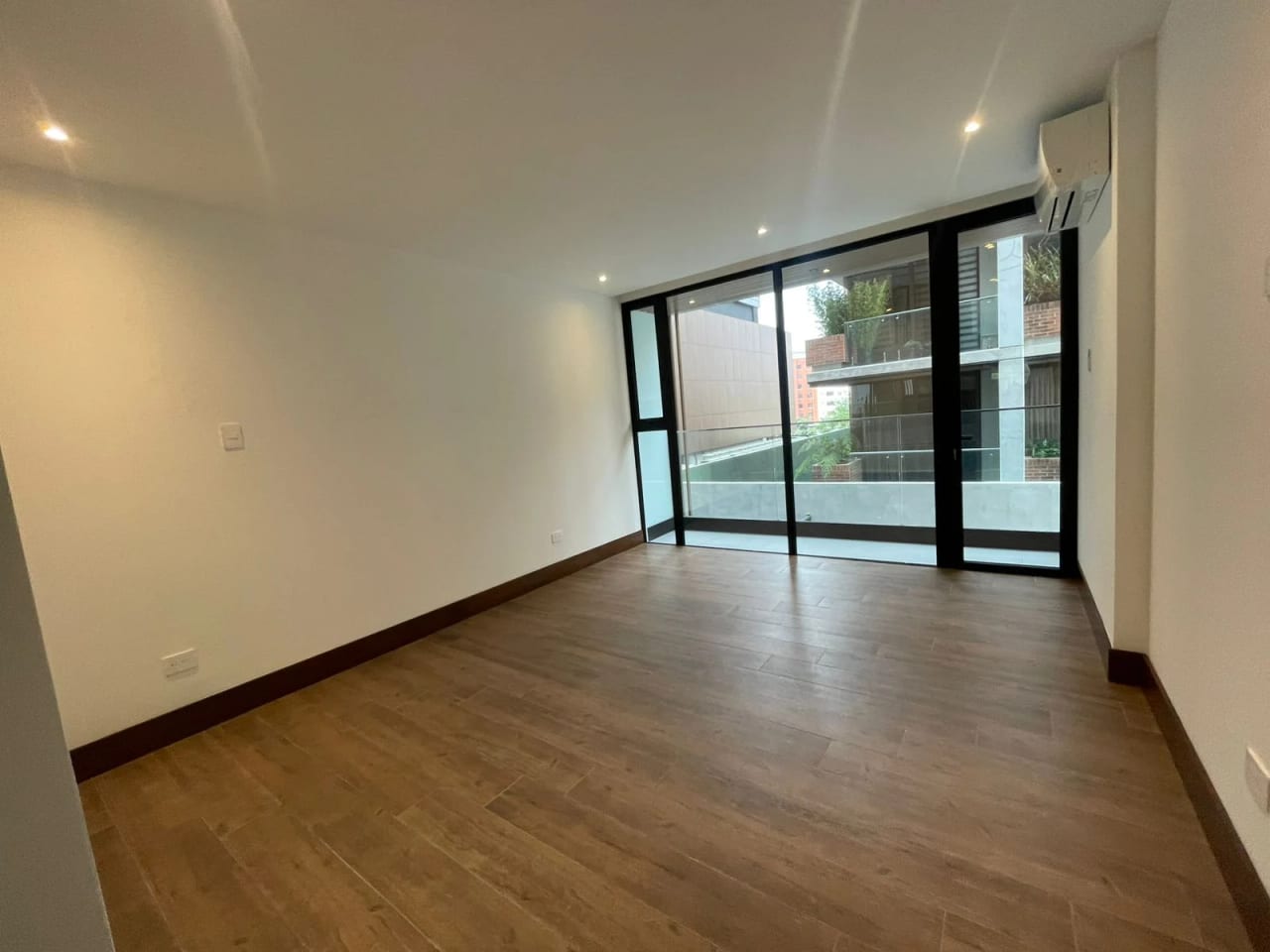 VENDO APARTAMENTO EN EDIFICIO GAURA ZONA 15 VISTA HERMOSA — Apartamento en Venta en Zona 15, Guatemala, Ciudad — foto 6 de 16
