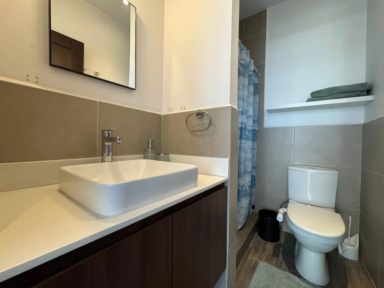 VENDO APARTAMENTO AMUEBLADO EN LIRIOS DE CAYALA ZONA 16 — Apartamento en Venta en Lirios de Cayalá I, Zona 16, Guatemala, Ciudad — foto 13 de 17
