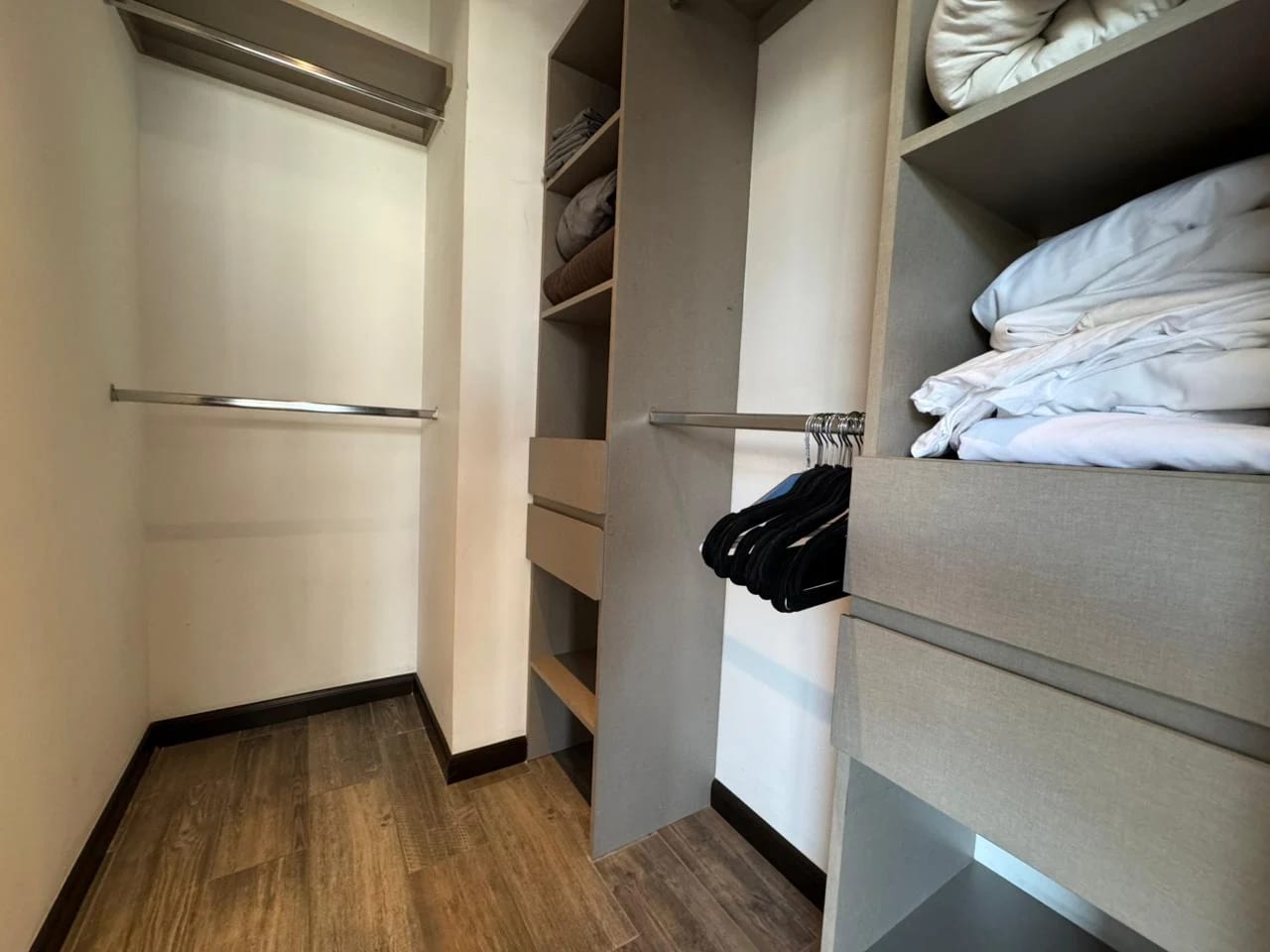 VENDO APARTAMENTO AMUEBLADO EN LIRIOS DE CAYALA ZONA 16 — Apartamento en Venta en Lirios de Cayalá I, Zona 16, Guatemala, Ciudad — foto 14 de 17