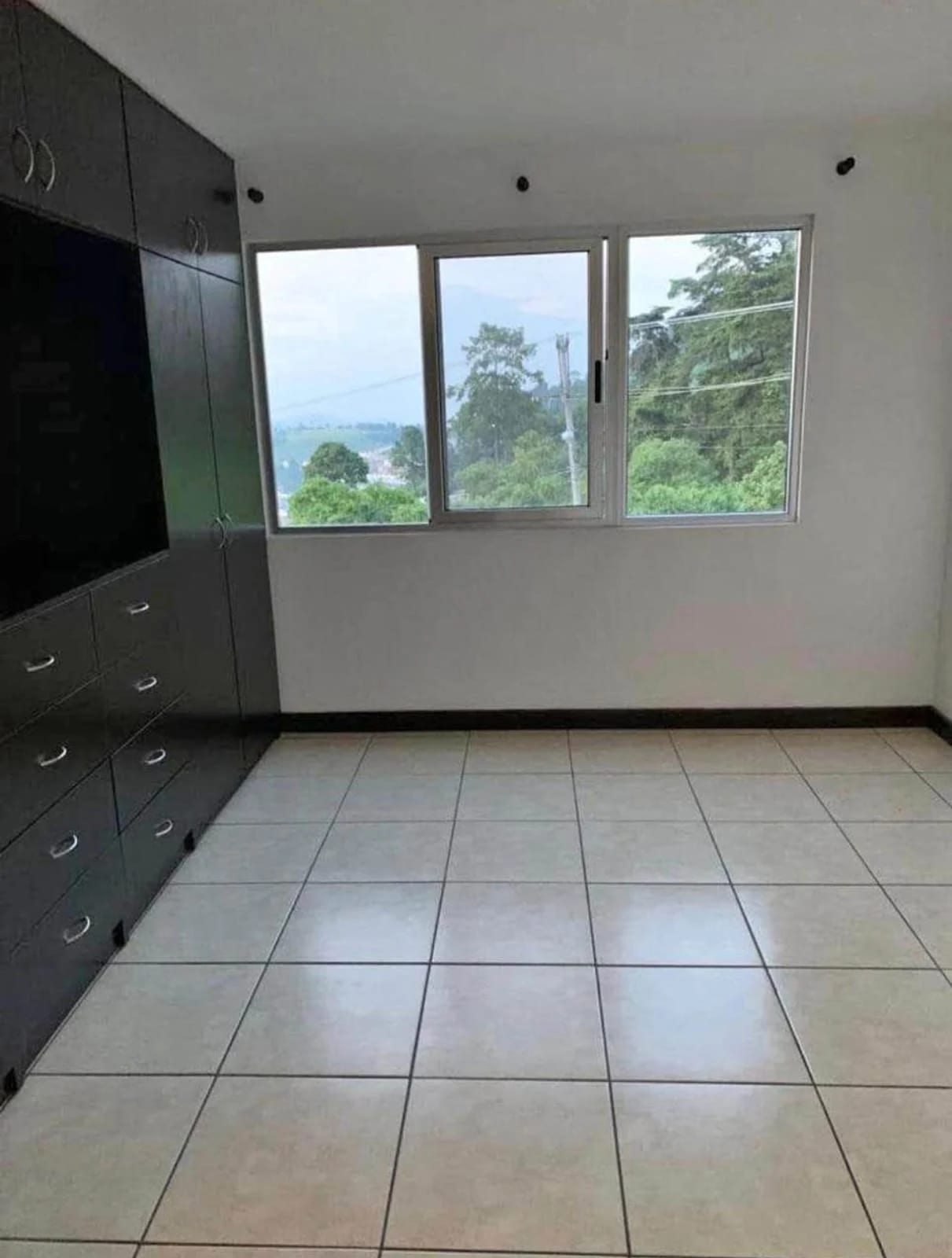 VENDO APARTAMENTO EN EDIFICIO EUZKADI ZONA 16 — Apartamento en Venta en Zona 16, Guatemala, Ciudad — foto 4 de 7