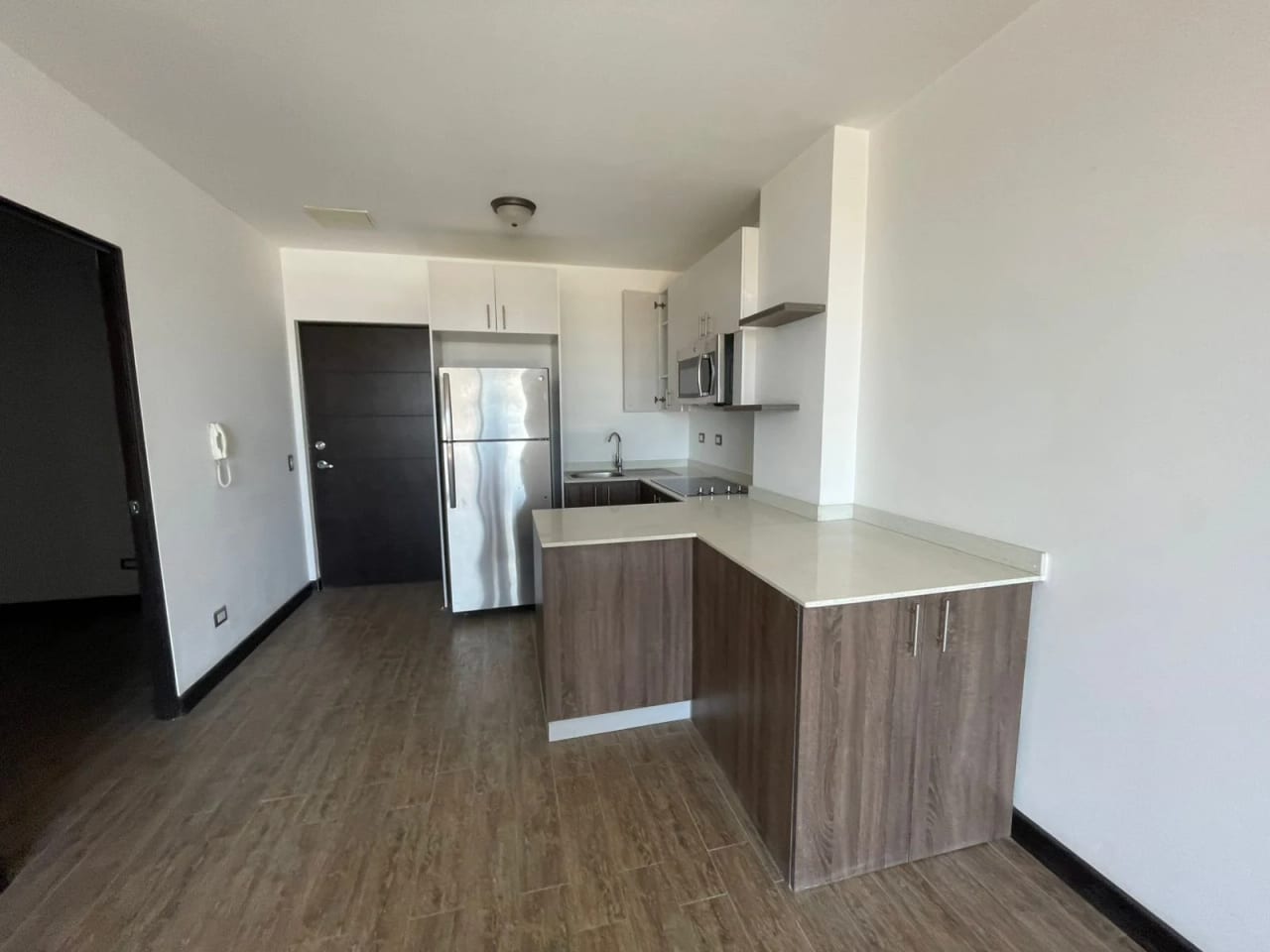 VENDO APARTAMENTO EN EDIFICIO DESTINY KM. 14.5 CAES — Apartamento en Venta en Carretera a El Salvador, Guatemala, Ciudad — foto 1 de 17
