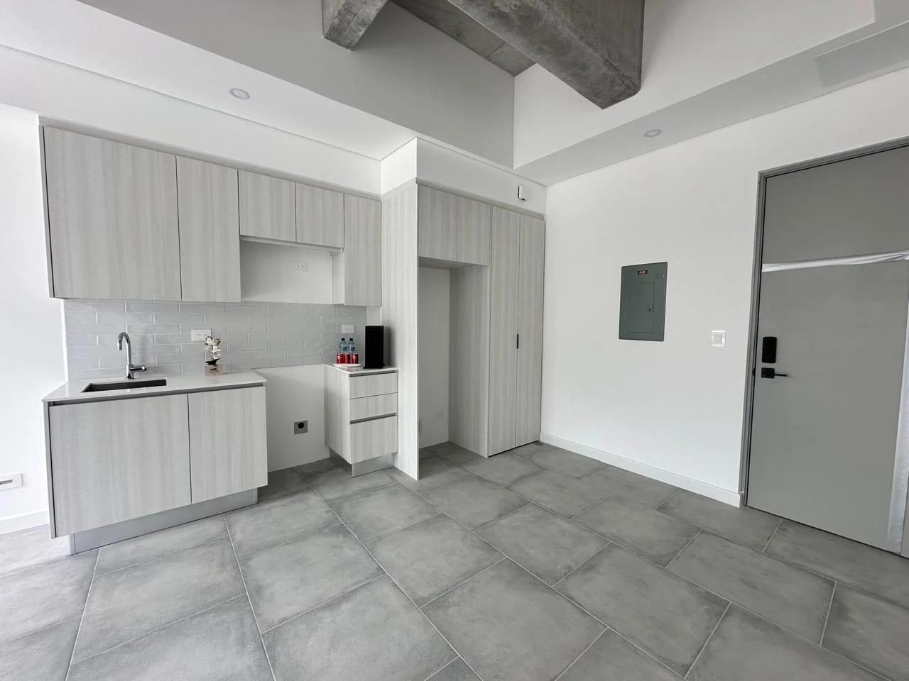 VENDO APARTAMENTO EN ANTARES DE CAYALA ZONA 16 — Apartamento en Venta en Zona 16, Guatemala, Ciudad — foto 6 de 12