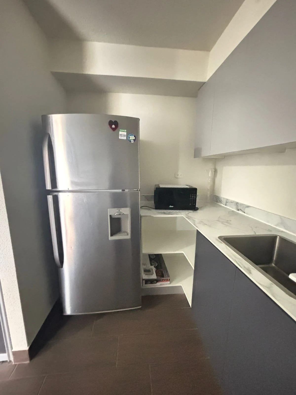 RENTO APARTAMENTO EN AMI ZONA 10 DE MIXCO — Apartamento en Alquiler en Zona 4 Mixco, Guatemala, Ciudad — foto 4 de 10