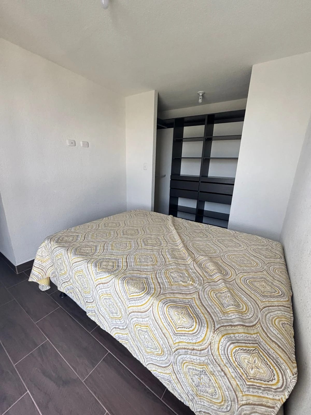 RENTO APARTAMENTO EN AMI ZONA 10 DE MIXCO — Apartamento en Alquiler en Zona 4 Mixco, Guatemala, Ciudad — foto 9 de 10