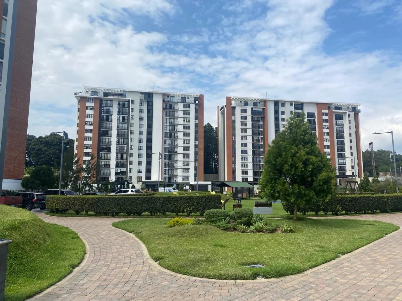 RENTO APARTAMENTO EN EDIFICIO SAN ISIDRO 2021 ZONA 16 — Apartamento en Alquiler en Zona 16, Guatemala, Ciudad — foto 11 de 11