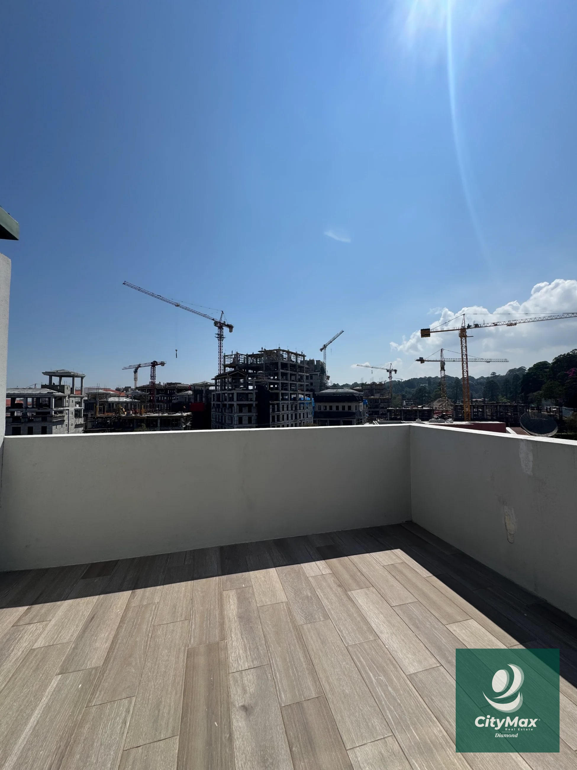 Apartamento en renta zona 15 Vista Hermosa 3 - 5