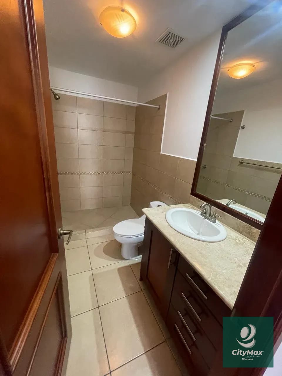 Apartamento AMPLIO en renta en zona 15 — Apartamento en Venta en Botticelli II, Zona 15, Guatemala, Ciudad — foto 7 de 17