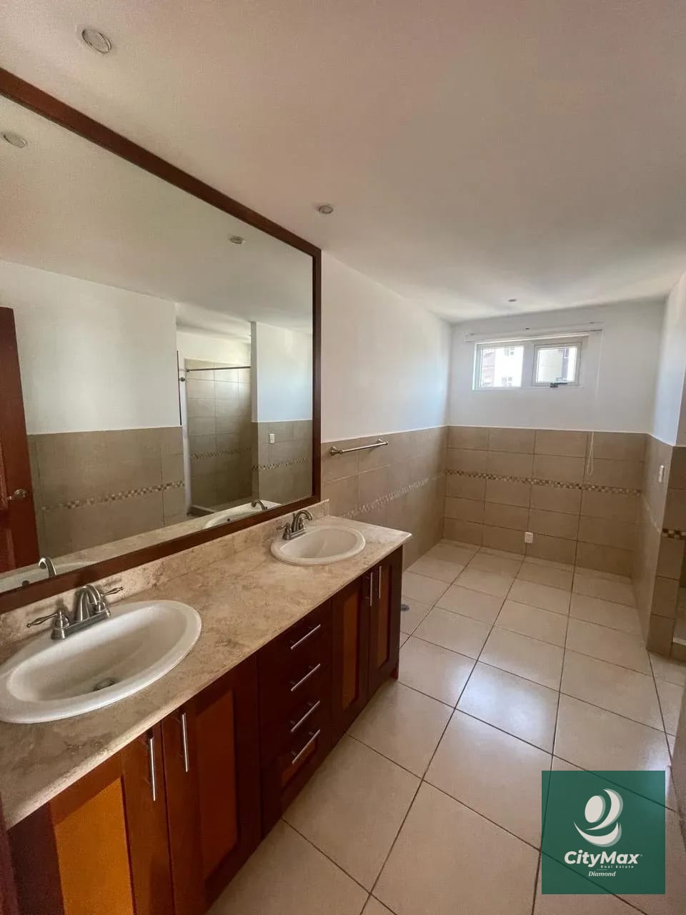 Apartamento AMPLIO en renta en zona 15 — Apartamento en Venta en Botticelli II, Zona 15, Guatemala, Ciudad — foto 8 de 17