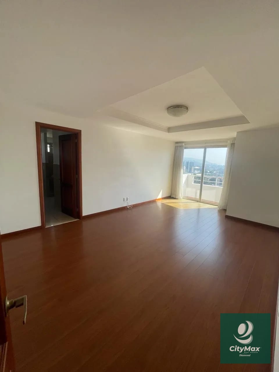 Apartamento AMPLIO en renta en zona 15 — Apartamento en Venta en Botticelli II, Zona 15, Guatemala, Ciudad — foto 2 de 17