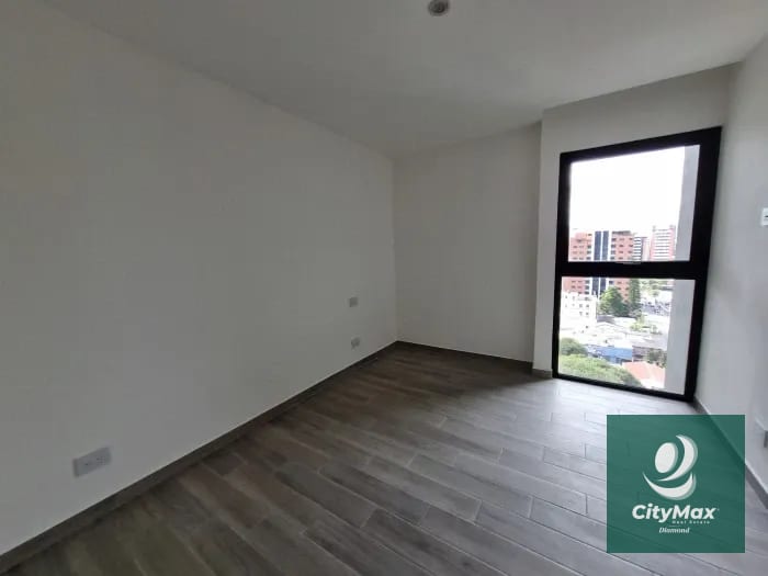 Alquiler Apartamento Parque 10 Zona 10 — Apartamento en Alquiler en Parque 10, Zona 10, Guatemala, Ciudad — foto 13 de 17