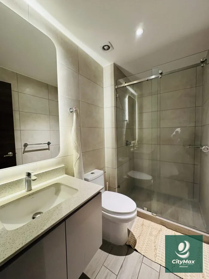 Apartamento Amueblado en renta Zona 10 — Apartamento en Alquiler en Zona 10, Guatemala, Ciudad — foto 16 de 17