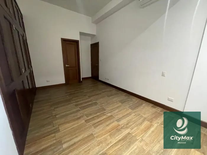 Apartamento En Renta en Salvattore Zona 10 Renta — Apartamento en Alquiler en Zona 10, Guatemala, Ciudad — foto 7 de 17