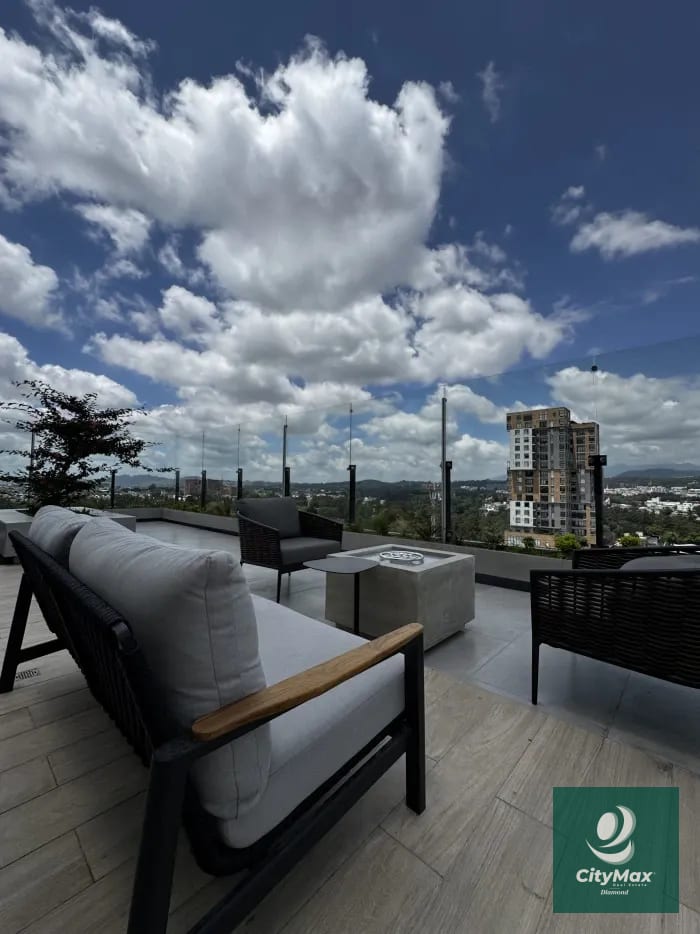 Apartamento Amueblado en venta en Zona 10 Nivel Medio — Apartamento en Venta en Zona 10, Guatemala, Ciudad — foto 3 de 13