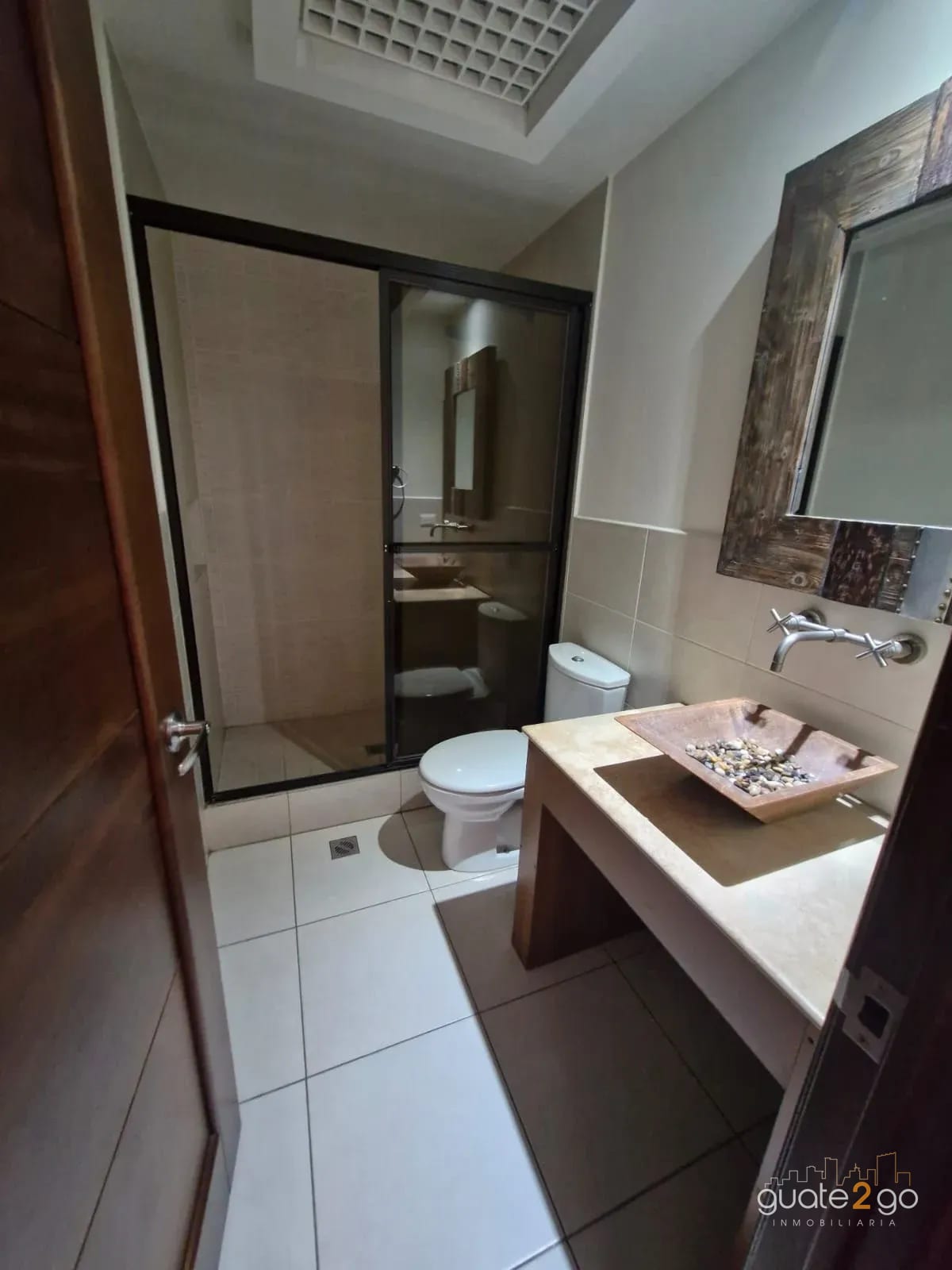 Apartamento en Mirafiori zona 10 — Apartamento en Alquiler en Mirafiori, Zona 10, Guatemala, Ciudad — foto 9 de 17