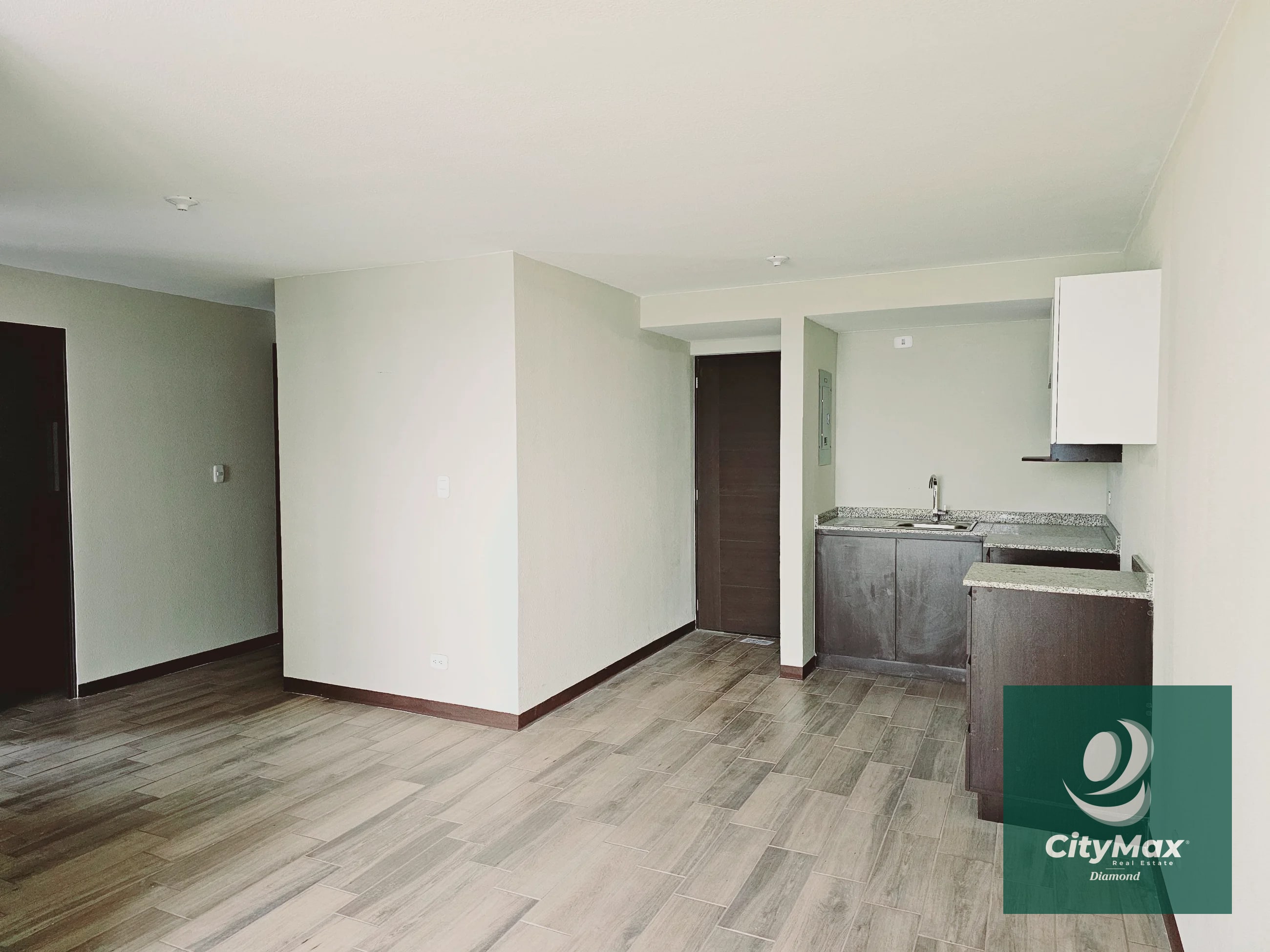 Apartamento en Venta y Renta en San Nicolás del Bosque Zona 4 de Mixco - 11