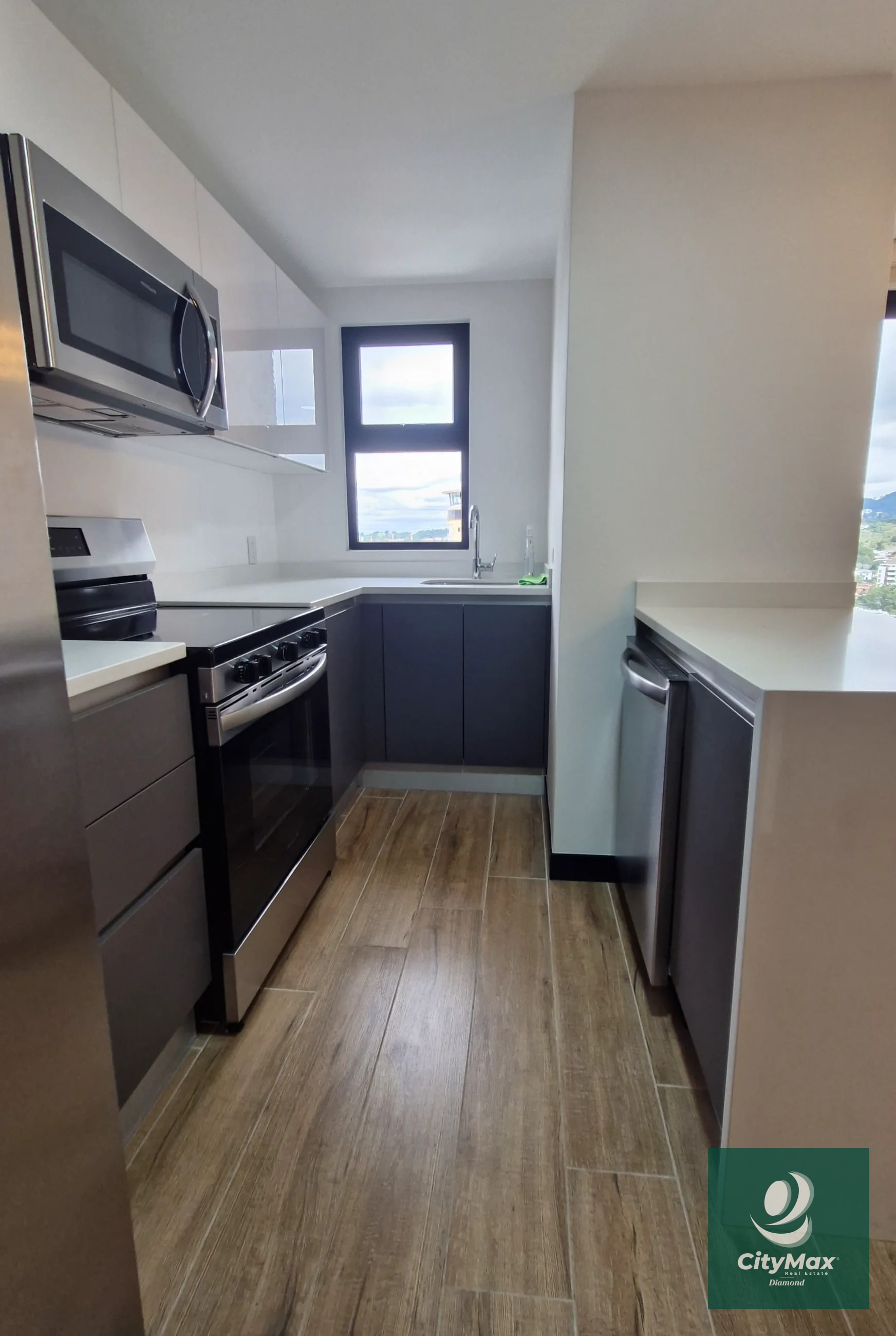 Apartamento en Renta en Vista Hermosa 2 Zona 15 Ciudad de Guatemala - 10