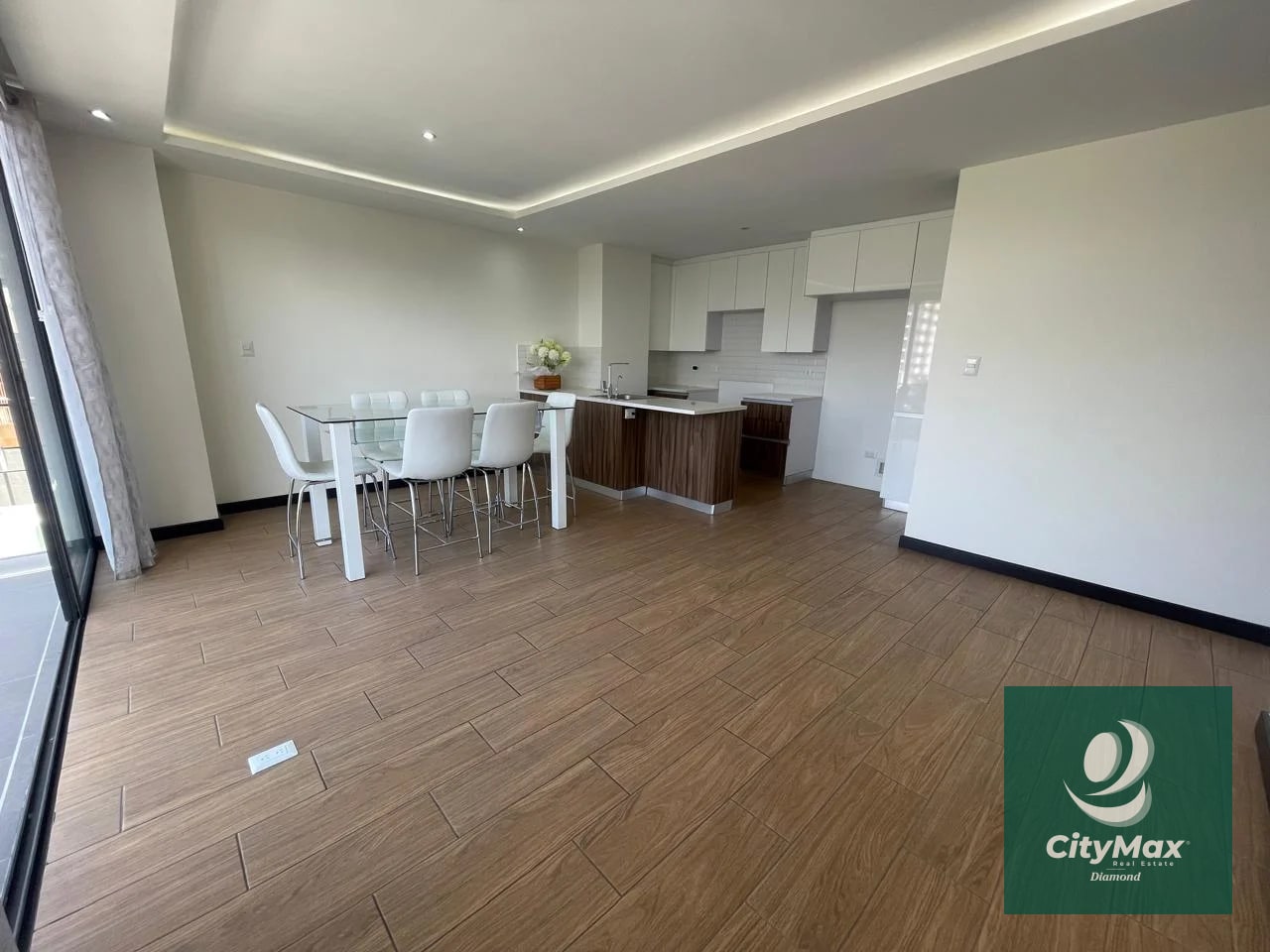 Apartamento en Venta y Renta en Zona 15 Ciudad de Guatemala - 15
