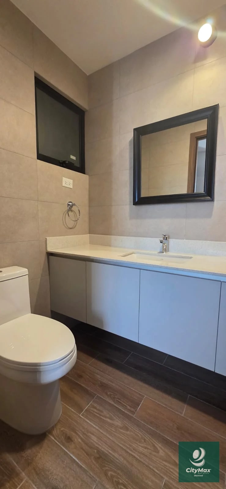 Apartamento en Venta ubicado en la exclusiva Zona 14 Guatemala - 12