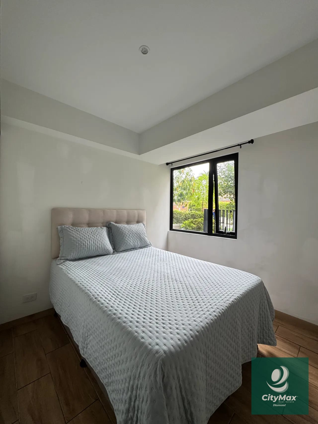 Apartamento Amueblado en Renta Zona 9 Cendana — Apartamento en Alquiler en Zona 9, Guatemala, Ciudad — foto 1 de 11