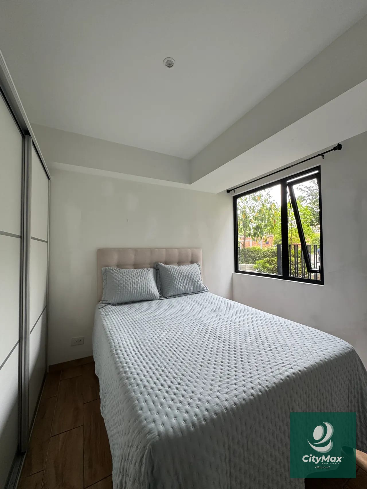Apartamento Amueblado en Renta Zona 9 Cendana — Apartamento en Alquiler en Zona 9, Guatemala, Ciudad — foto 3 de 11