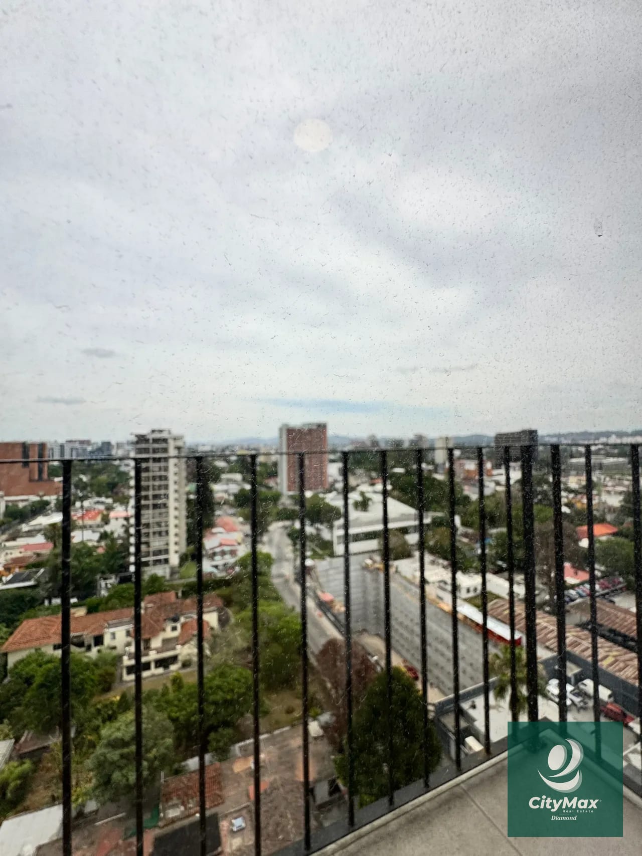 Apartamento Amueblado en Renta Fiamene Zona 10 Guatemala — Apartamento en Alquiler en Fiamene, Zona 10, Guatemala, Ciudad — foto 8 de 13