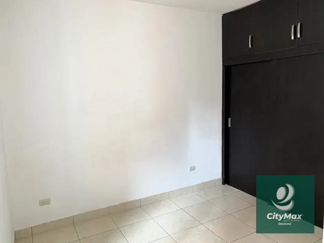 Venta de Apartamento Equipado en Zona 14 La Villa — Apartamento en Venta en La Villa, Zona 14, Guatemala, Ciudad — foto 15 de 16