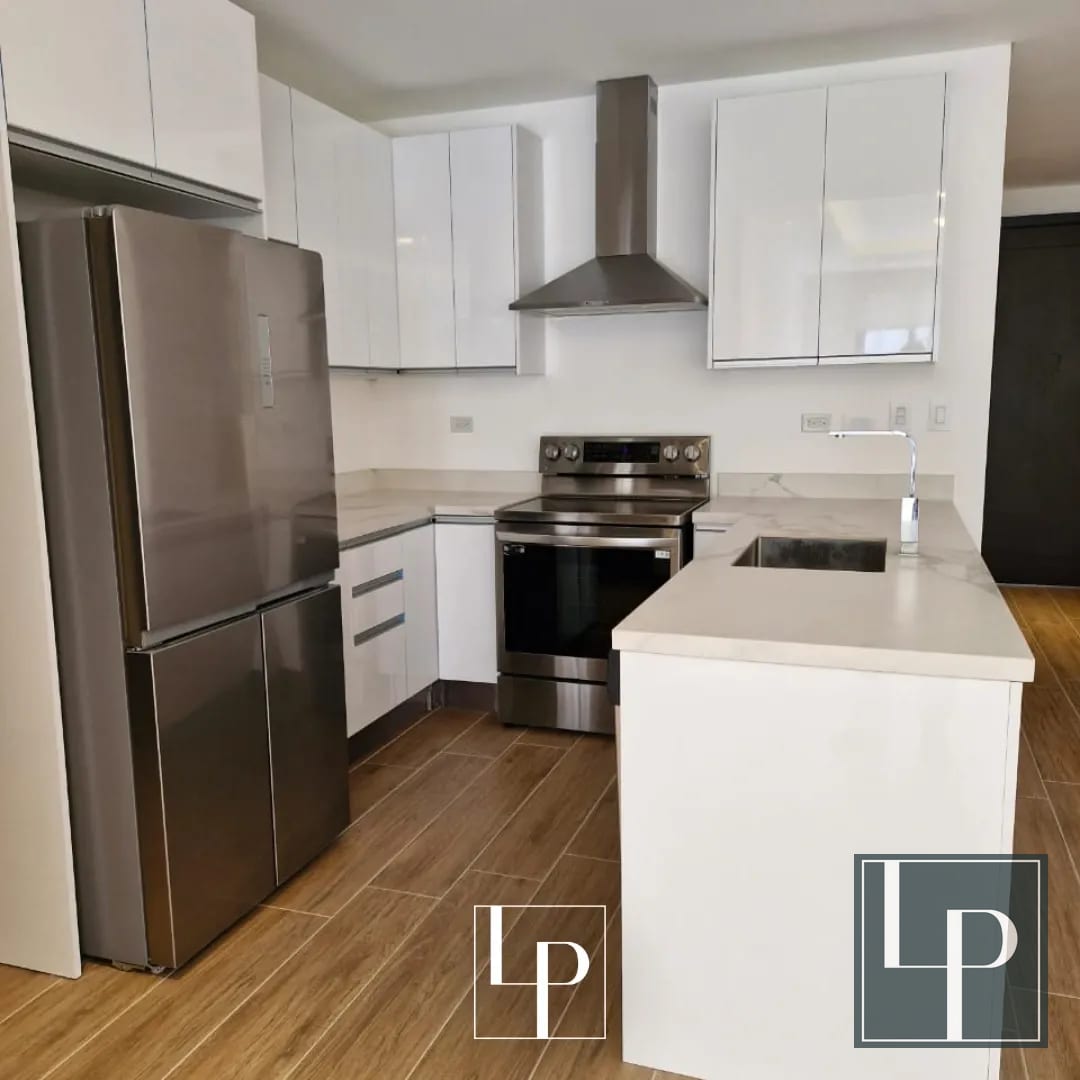 Aprtamento grande en Lirios 3 de Cayalá | Zona 16 — Apartamento en Alquiler en Lirios de Cayalá IV, Zona 16, Guatemala, Ciudad — foto 1 de 7