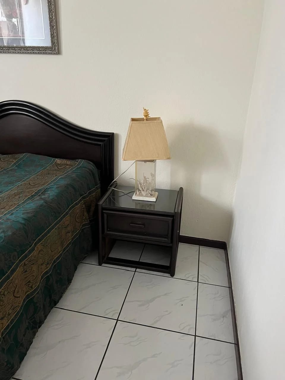 RENTO APTO Z.9 AMUEBLADO EDIF.12-29 REF.6902 *3 HAB, 2 BAÑOS, 2 PARQUEOS, Q.9000* — Apartamento en Alquiler en Zona 9, Guatemala, Ciudad — foto 6 de 17