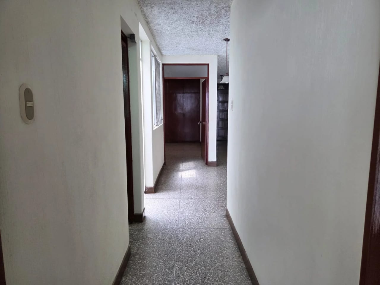 RENTO APTO Z.10 OAKLAND REF.6927 — Apartamento en Alquiler en Zona 10, Guatemala, Ciudad — foto 8 de 17
