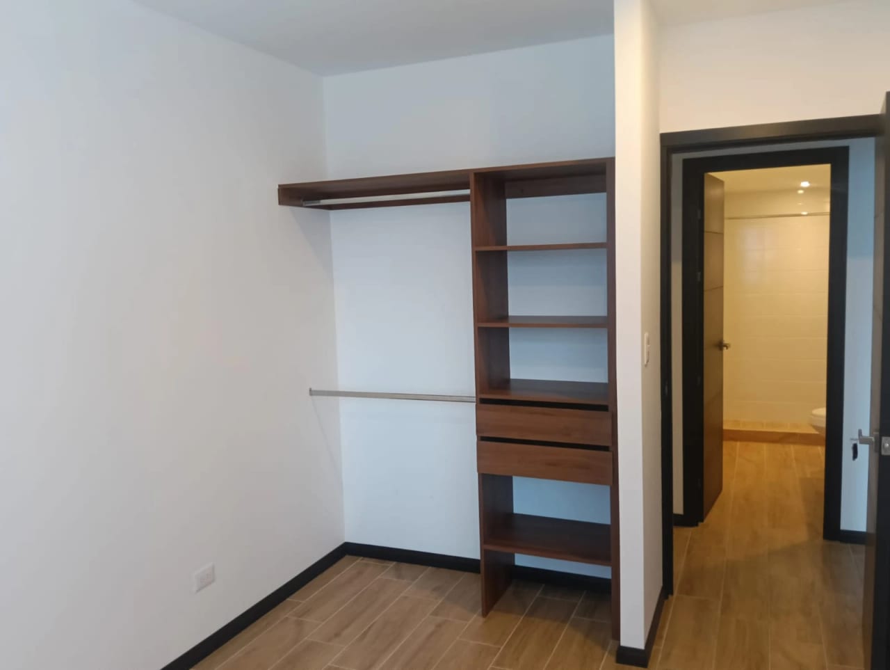 RENTO APTO NUEVO/PARA ESTRENAR, ZONA 13 ESSENZA REF.6899 — Apartamento en Alquiler en Zona 16, Guatemala, Ciudad — foto 4 de 14