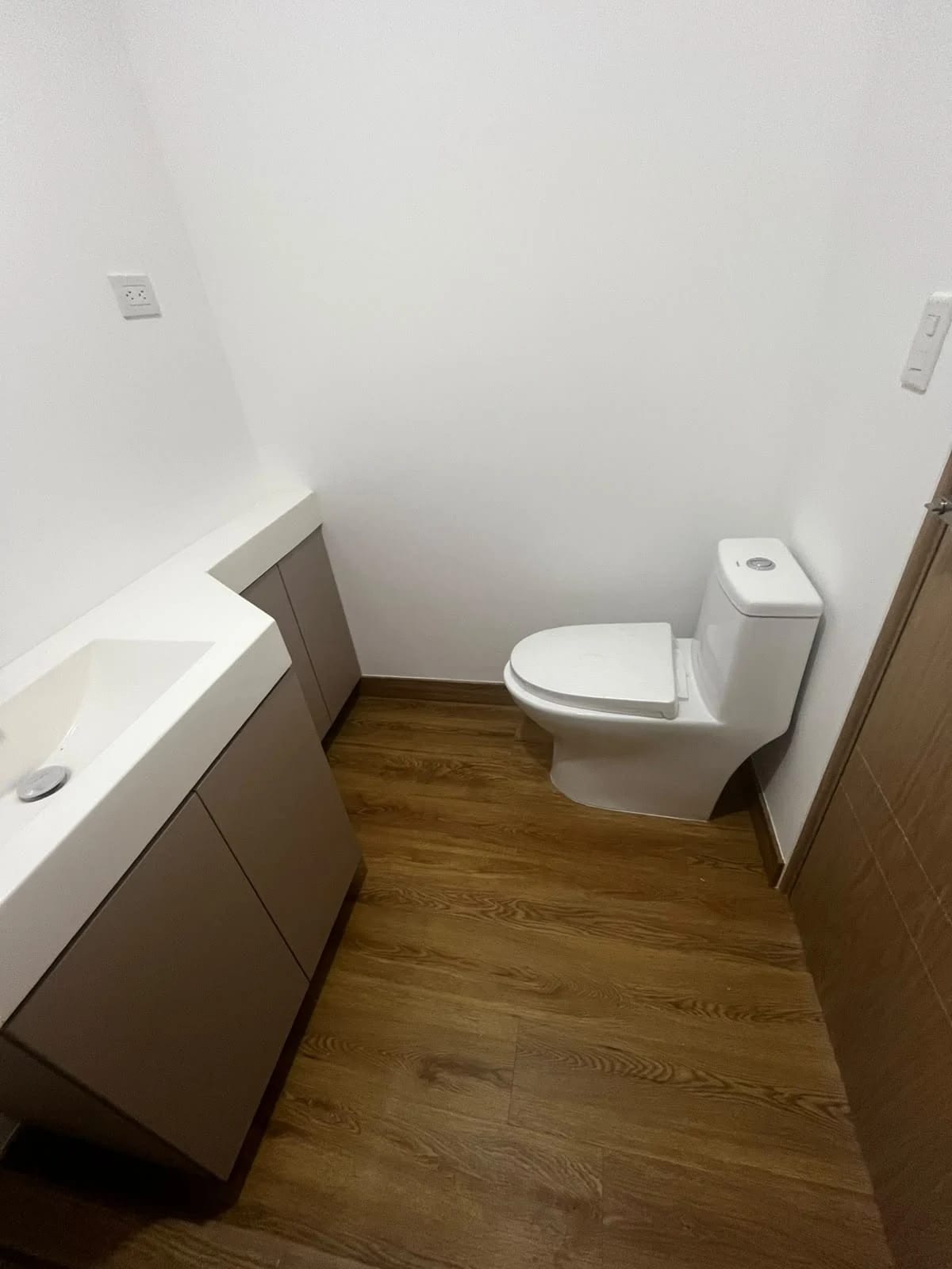 Rento Apto Amueblado Zona 13 Vistalago REF.6926 *60 M2, 1 Hab, 1 Baño, 1 Parqueo, Q.5000* — Apartamento en Alquiler en Zona 13, Guatemala, Ciudad — foto 2 de 17