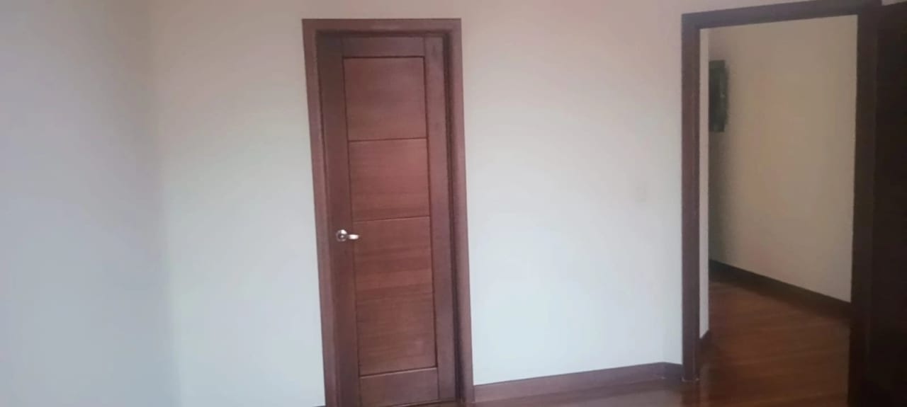 Vendo Apto Z.10 Edif. Mirafiori REF.6827 *110 M2, 2 Hab, 2 Baños — Apartamento en Venta en Zona 10, Guatemala, Ciudad — foto 13 de 17