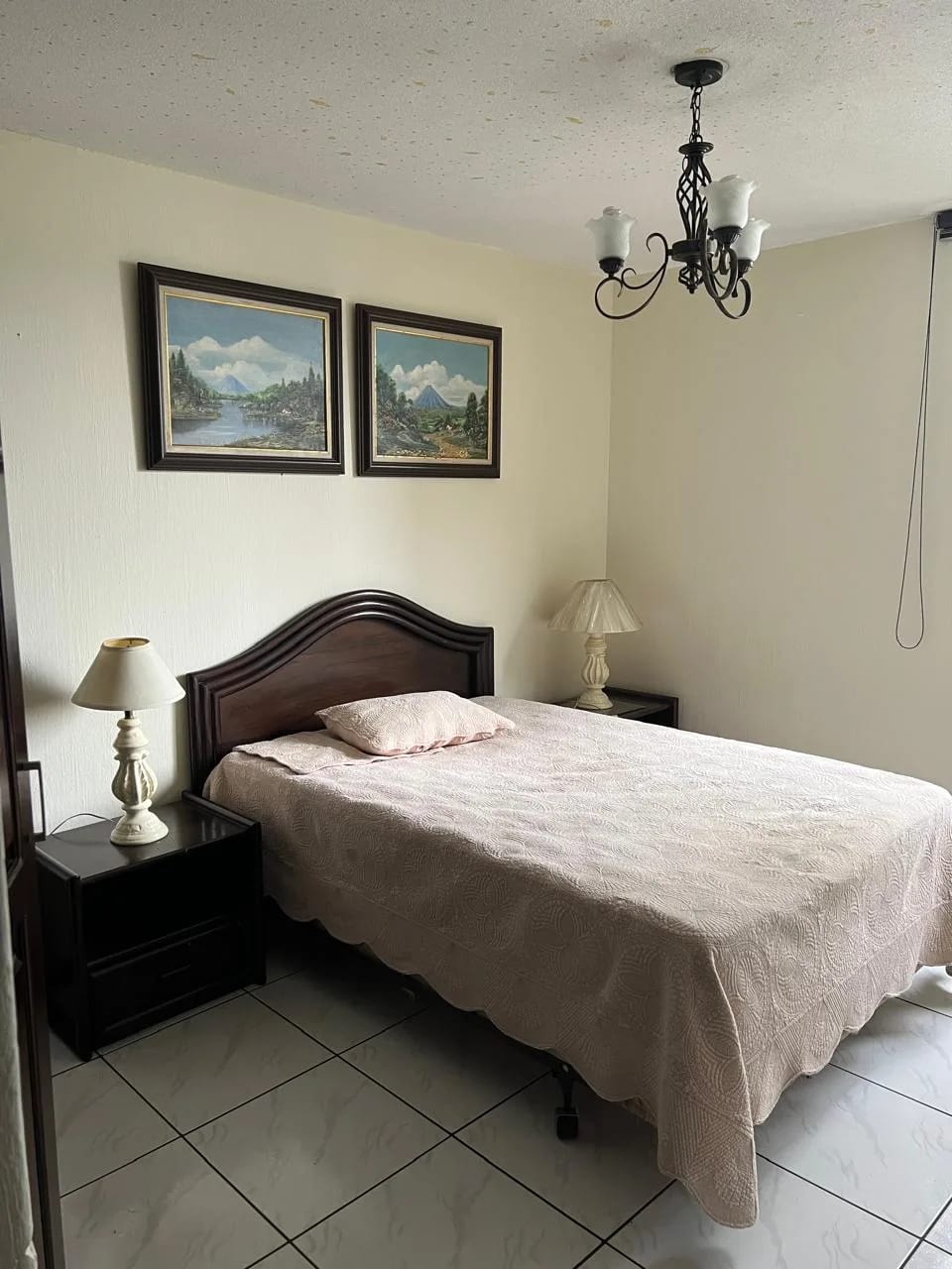 Rento Apto Z.9 Amueblado EDIF.12-29 REF.6902 *3 Hab, 2 Baños, 2 Parq — Apartamento en Alquiler en Zona 9, Guatemala, Ciudad — foto 1 de 16
