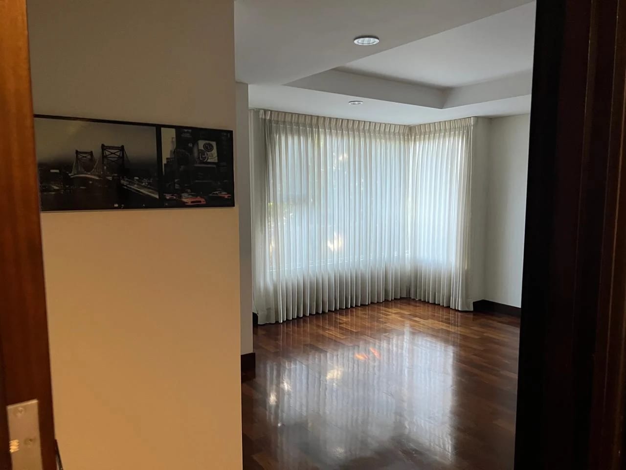 Vendo/rento Apto Zona 10 Edif. Santa Sofia REF.6957 *183M2, 3 Hab — Apartamento en Alquiler en Zona 10, Guatemala, Ciudad — foto 8 de 17