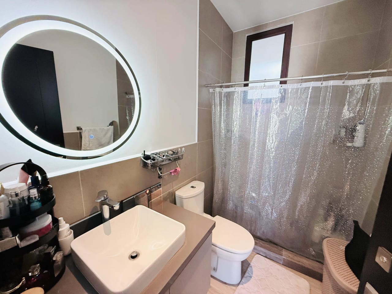 APARTAMENTO AMUEBLADO EN RENTA 92 MTS2, LIRIOS DE CAYALÁ 2 — Apartamento en Alquiler en Lirios de Cayalá II, Zona 16, Guatemala, Ciudad — foto 5 de 14