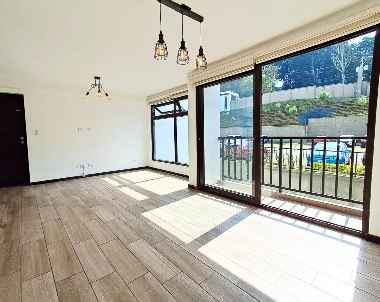 APARTAMENTO EN VENTA EDIFICIO NAGANO 81 MTS2, PIEDRA PARADA, CRISTO REY ZONA 16 — Apartamento en Venta en Zona 16, Guatemala, Ciudad — foto 2 de 17