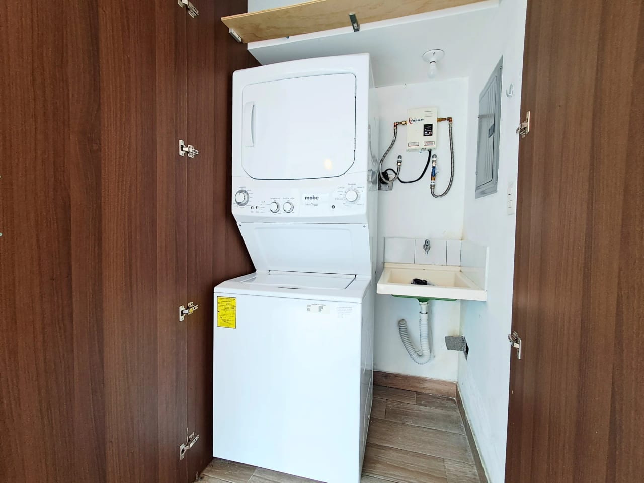 APARTAMENTO EN VENTA EDIFICIO NAGANO 81 MTS2, PIEDRA PARADA, CRISTO REY ZONA 16 — Apartamento en Venta en Zona 16, Guatemala, Ciudad — foto 5 de 17