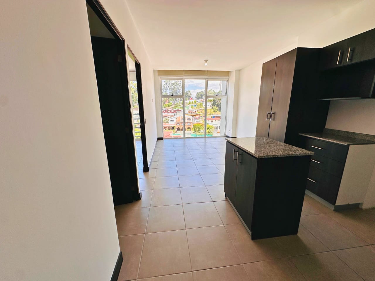 APARTAMENTO EN RENTA, EDIFICIO DESTINY 60 MTS2, 2 DORMITORIOS, CARRETERA A EL SALVADOR. — Apartamento en Alquiler en Destiny Sky Homes, Carretera a El Salvador, Guatemala, Ciudad — foto 2 de 17