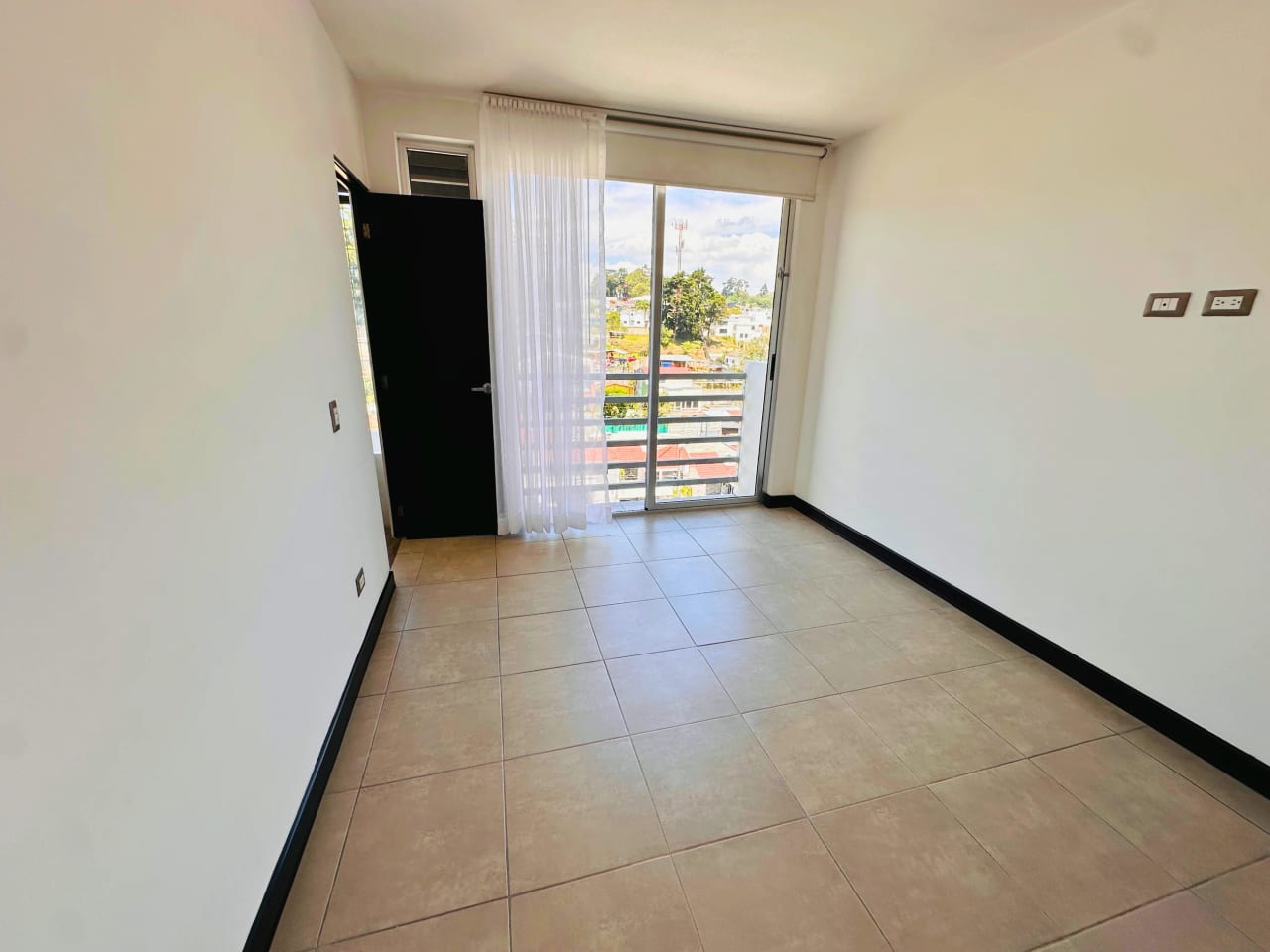 APARTAMENTO EN RENTA, EDIFICIO DESTINY 60 MTS2, 2 DORMITORIOS, CARRETERA A EL SALVADOR. — Apartamento en Alquiler en Destiny Sky Homes, Carretera a El Salvador, Guatemala, Ciudad — foto 6 de 17