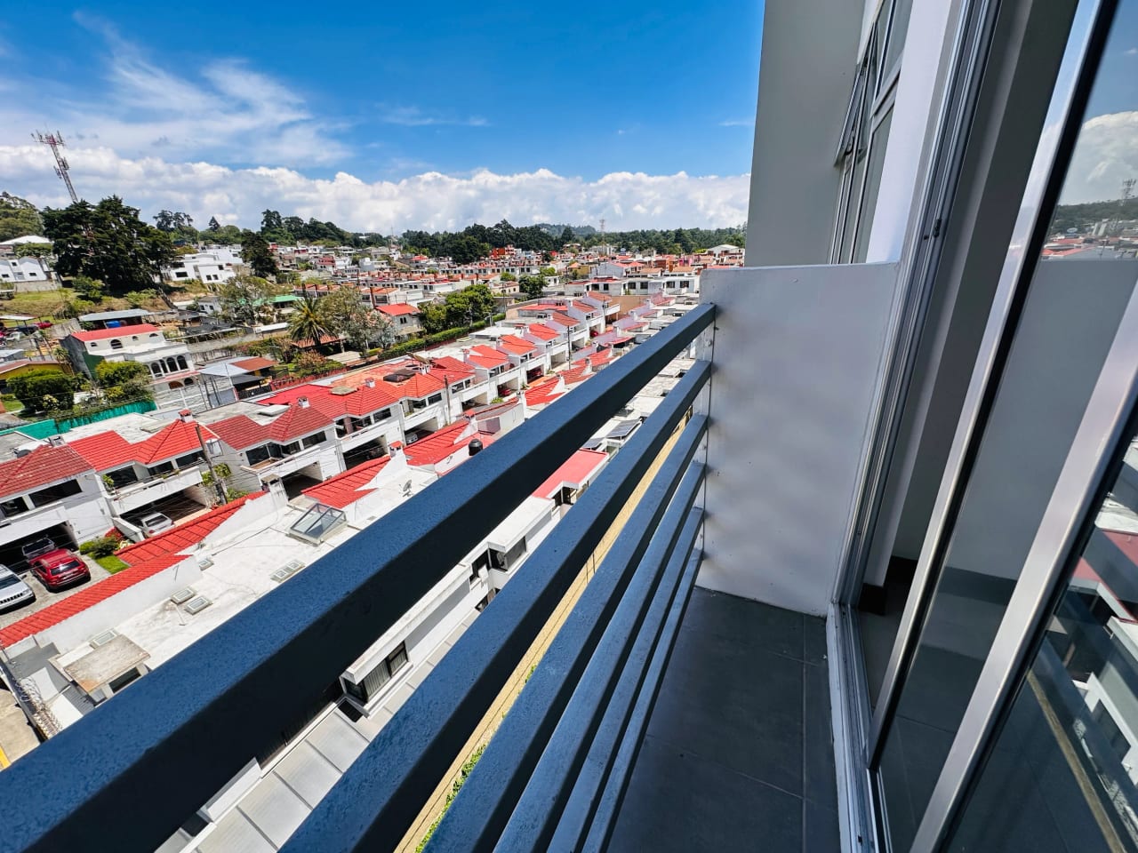 APARTAMENTO EN RENTA, EDIFICIO DESTINY 60 MTS2, 2 DORMITORIOS, CARRETERA A EL SALVADOR. — Apartamento en Alquiler en Destiny Sky Homes, Carretera a El Salvador, Guatemala, Ciudad — foto 10 de 17