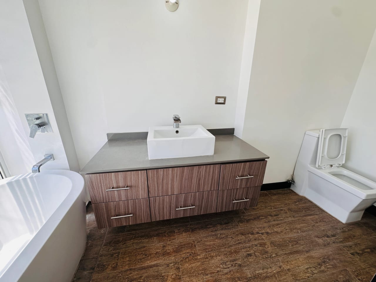 APARTAMENTO EN VENTA, EDIFICIO DESTINY 93 MTS2, 3 DORMITORIOS, CARRETERA A EL SALVADOR — Apartamento en Venta en Destiny Sky Homes, Carretera a El Salvador, Guatemala, Ciudad — foto 6 de 16