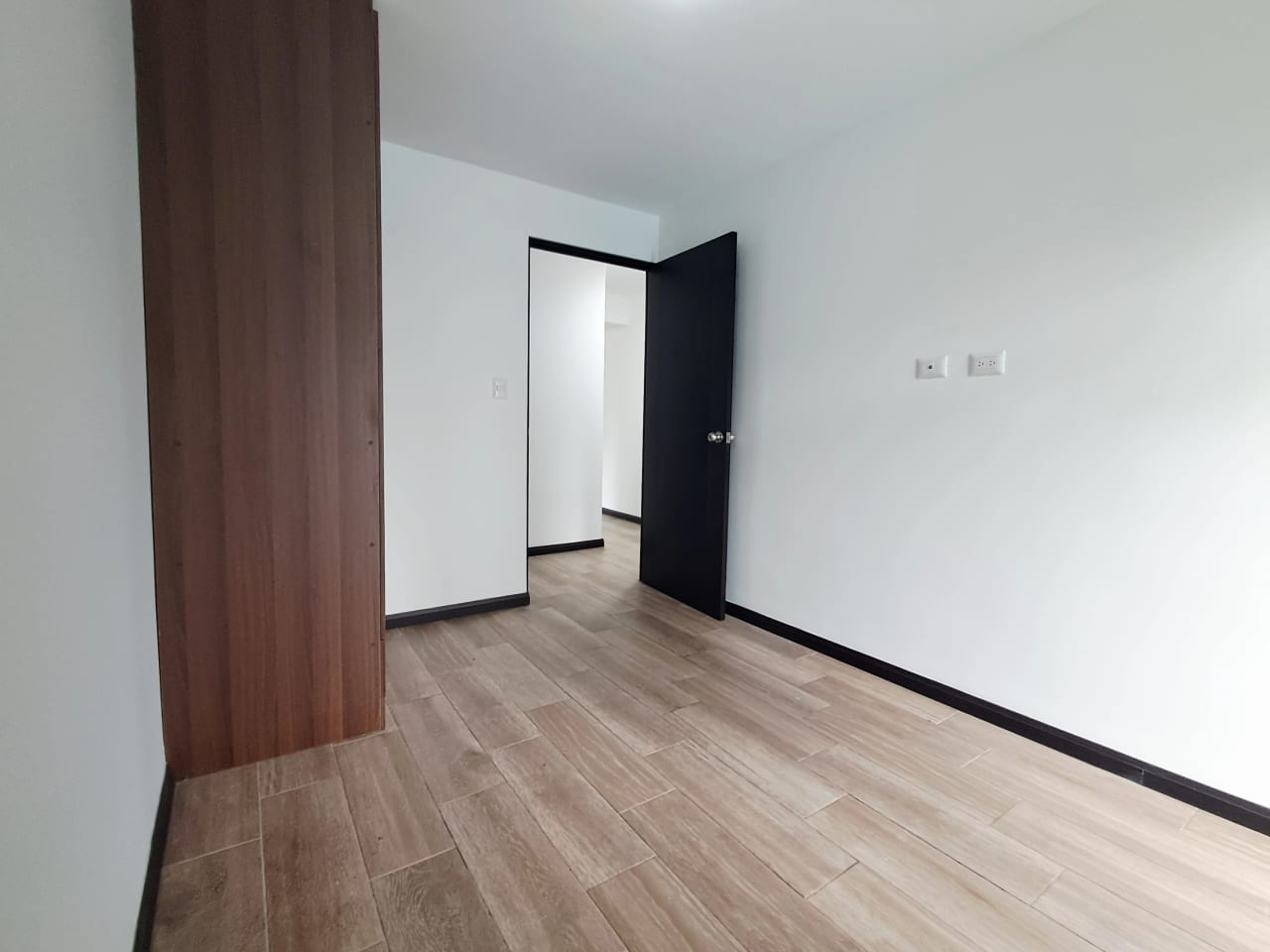 APARTAMENTO EDIFICIO NAGANO CON LÍNEA BLANCA 81 MTS2, PIEDRA PARADA, CRISTO REAL ZONA 16 — Apartamento en Alquiler en Zona 16, Guatemala, Ciudad — foto 9 de 17