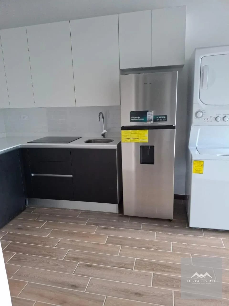 Apartamento en edificio séptimo zona 4 dos habitaciones — Apartamento en Alquiler en Zona 4, Guatemala, Ciudad — foto 3 de 9