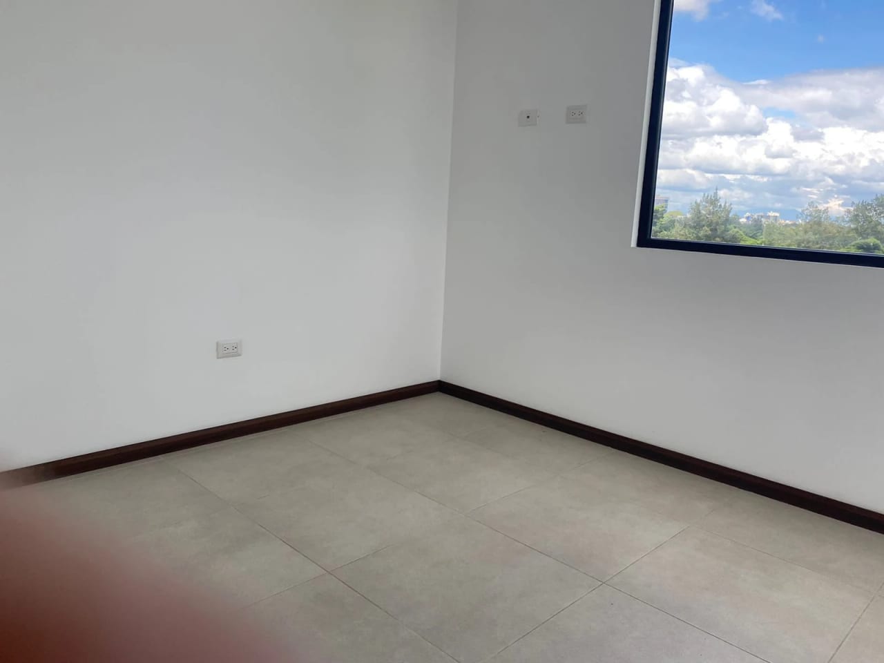 lindo apartamento de dos dormitorios en MIRA ZONA 10 — Apartamento en Venta en Mira, Zona 10, Guatemala, Ciudad — foto 2 de 16