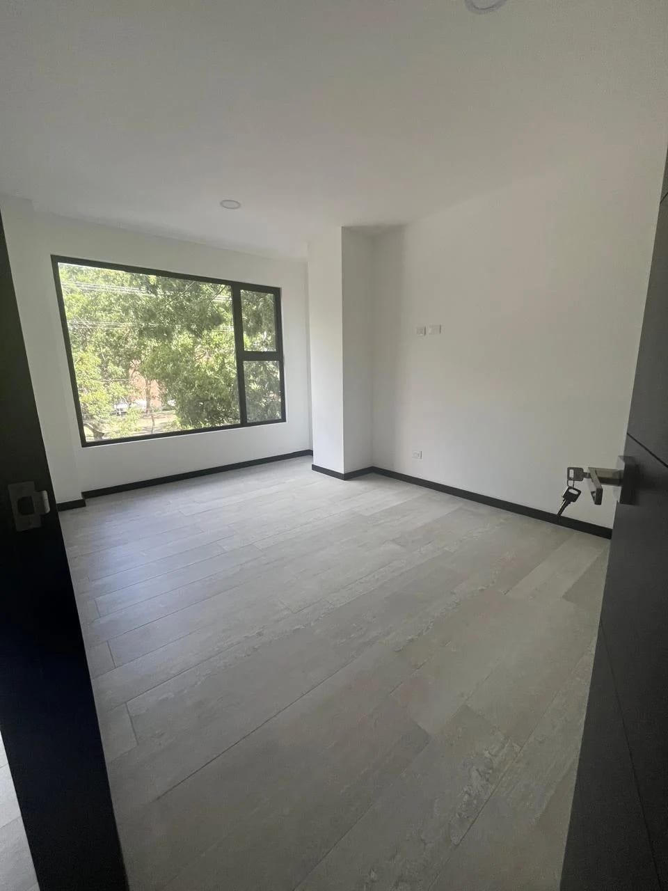 Amplio apartamento de dos dormitorios en VERDU ZONA 13 — Apartamento en Alquiler en Verdú, Zona 13, Guatemala, Ciudad — foto 4 de 10