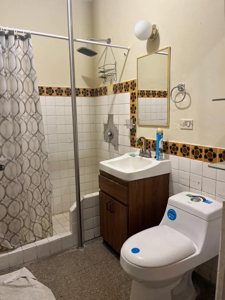 amplio apartamento en zona 10, Edificio Bouganvllia — Apartamento en Alquiler en Bouganvillia, Zona 10, Guatemala, Ciudad — foto 9 de 12